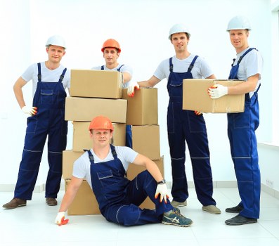 Family using short-term storage in Barking during a house move